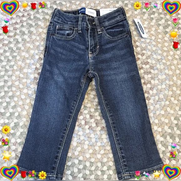 🆕Old Navy Straight leg jeans - Picture 3 of 6
